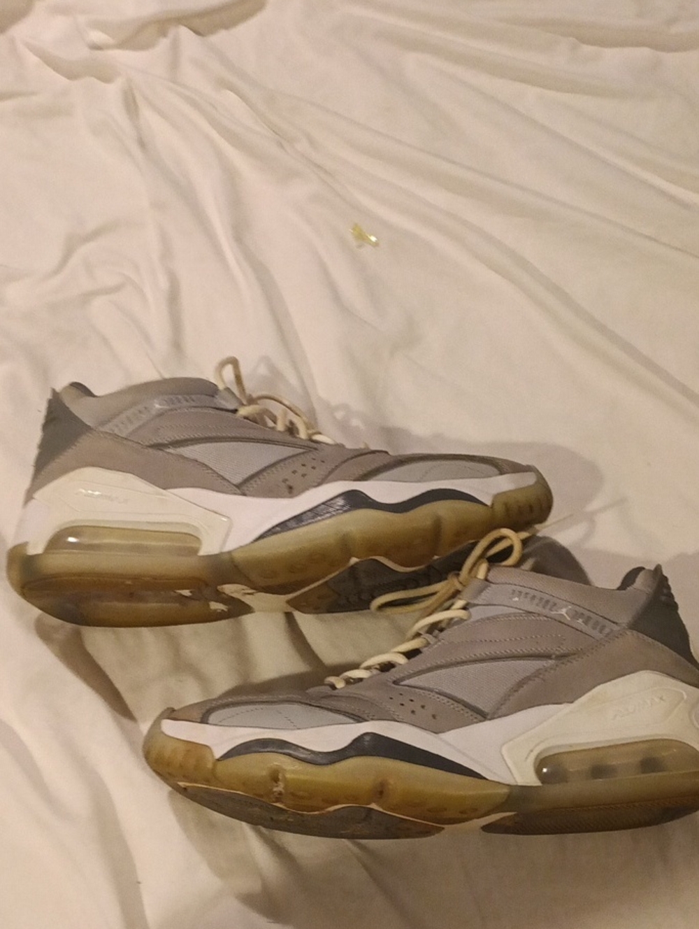 Jordan Men's Gray and Tan Low-Top Sneakers